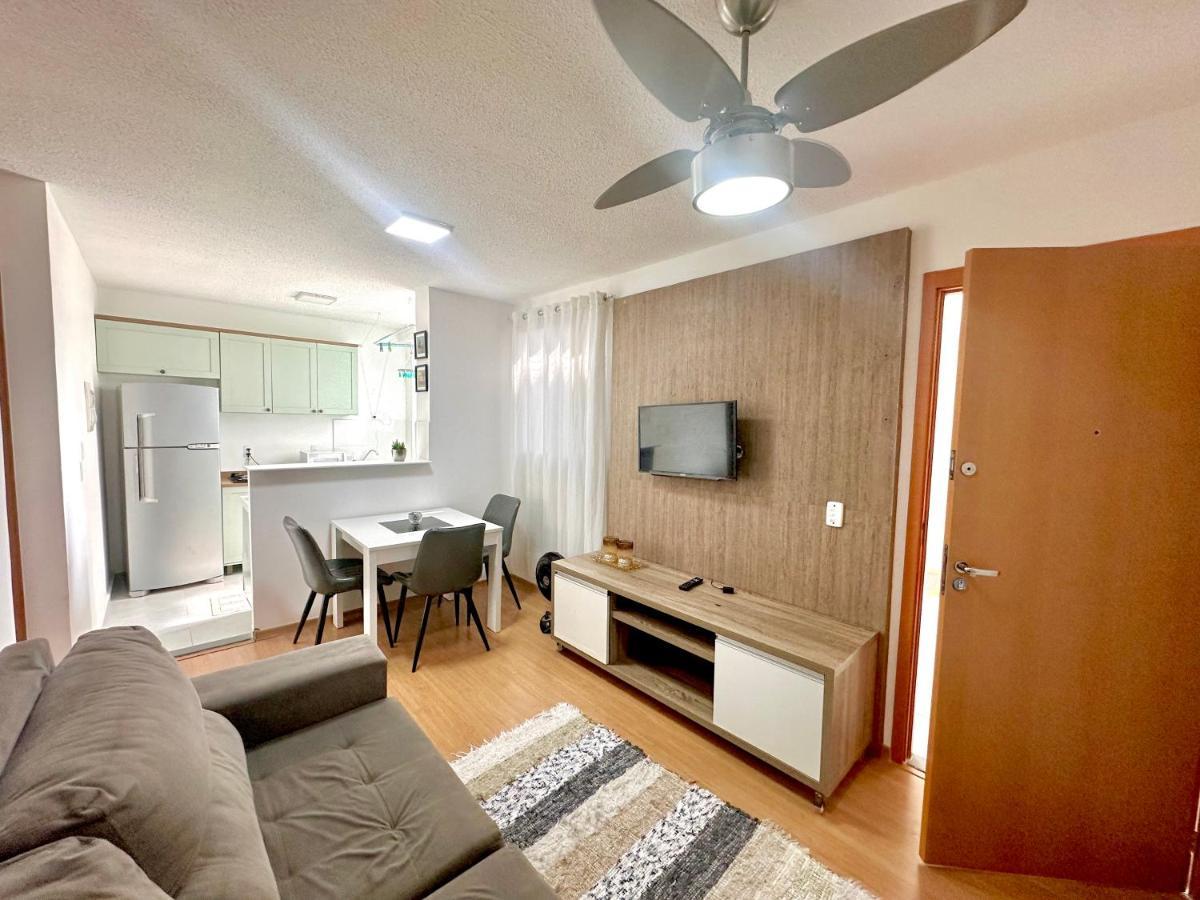 Com 2 Dormitorios, 1 Vaga De Garagem E Mercadinho 24hrs, Em Otima Localizacao!